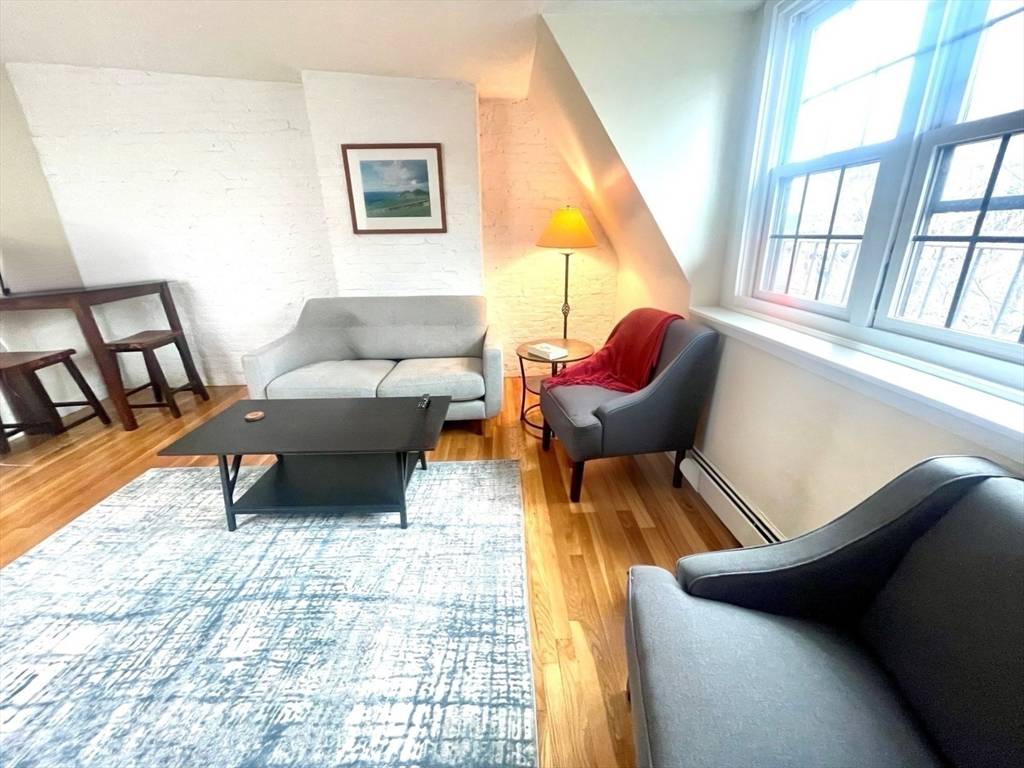 Boston, MA 02116,55 Appleton St #3