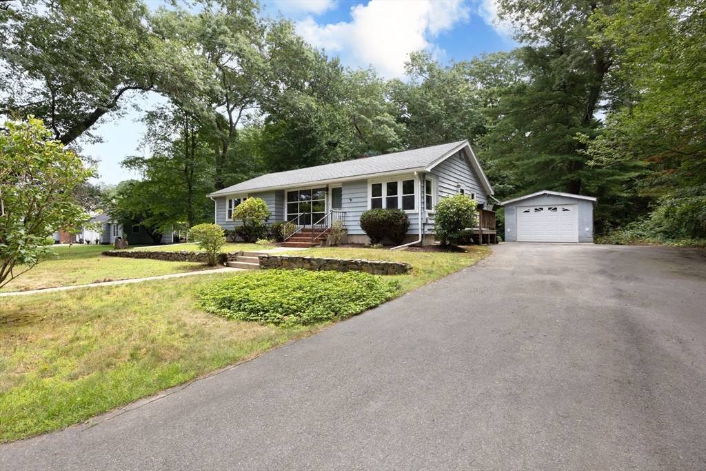 Bridgewater, MA 02324,98 Austin St