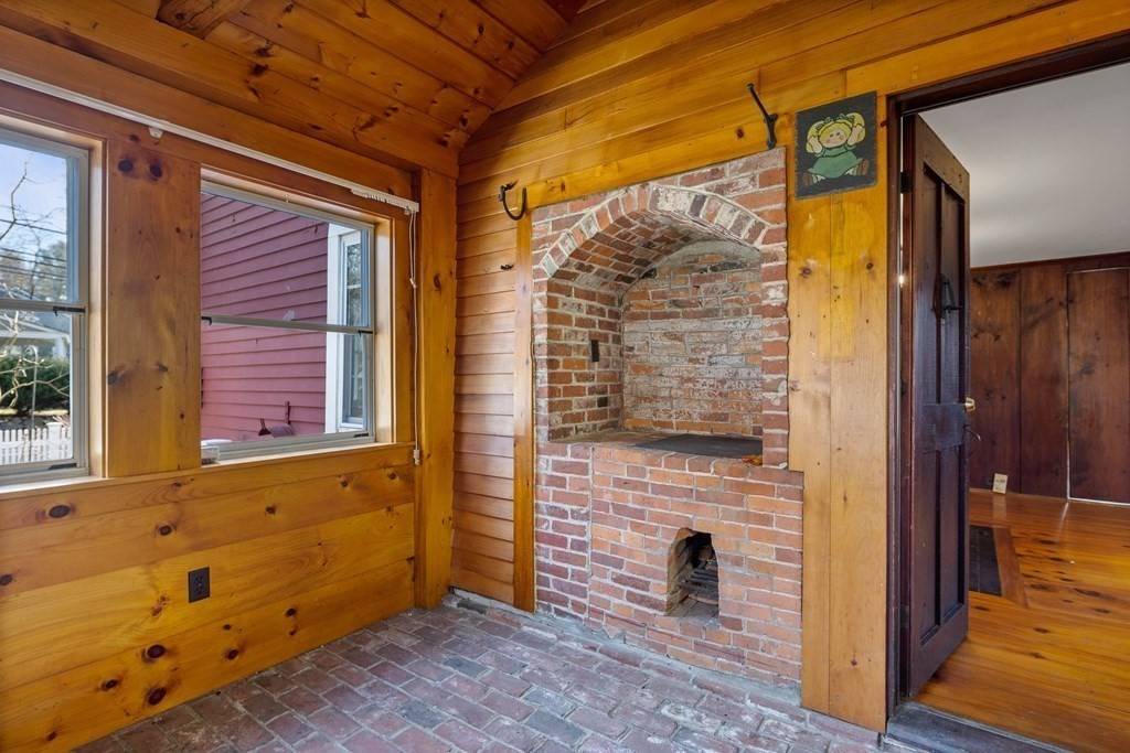 Andover, MA 01810,61 Porter Rd