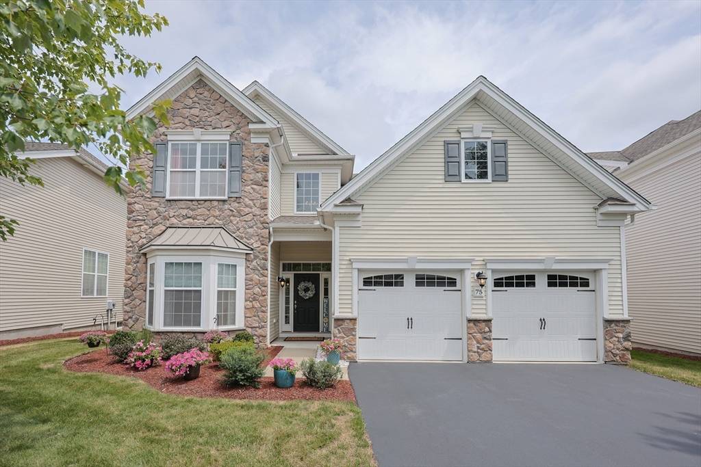 Methuen, MA 01844,75 Sherwood Dr #152