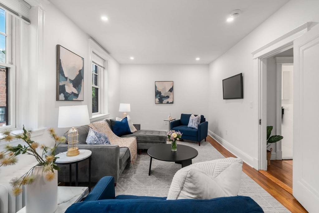 Cambridge, MA 02139,852 Massachusetts Avenue #1