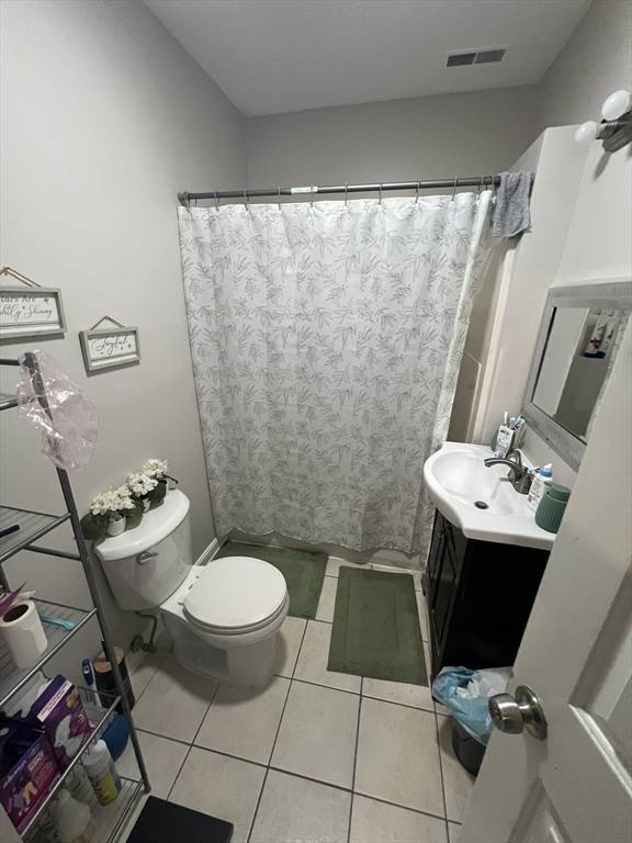 Lowell, MA 01850,44 Lilley Ave #3
