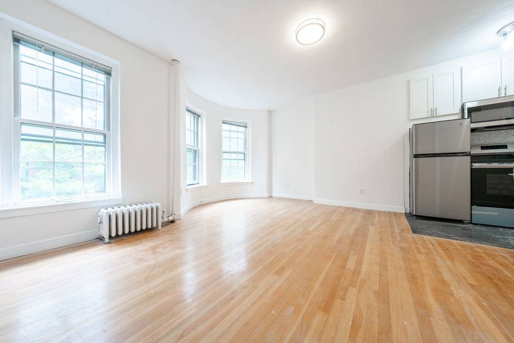 Boston, MA 02116,11 Cazenove St #3