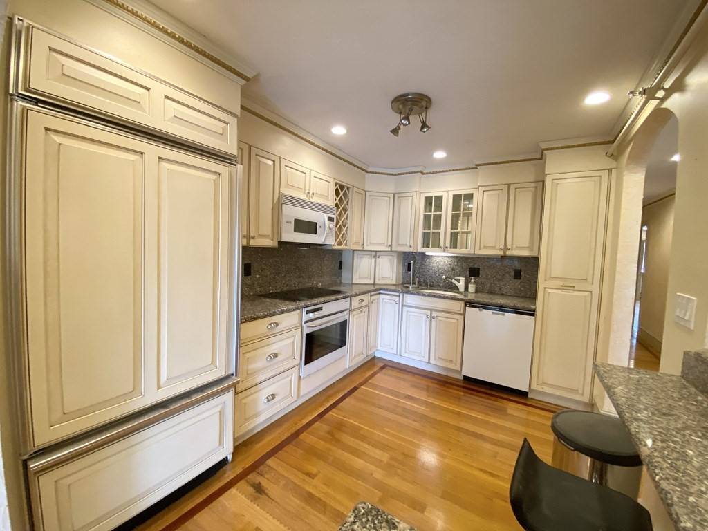 Brookline, MA 02446,99 St Marys St #99