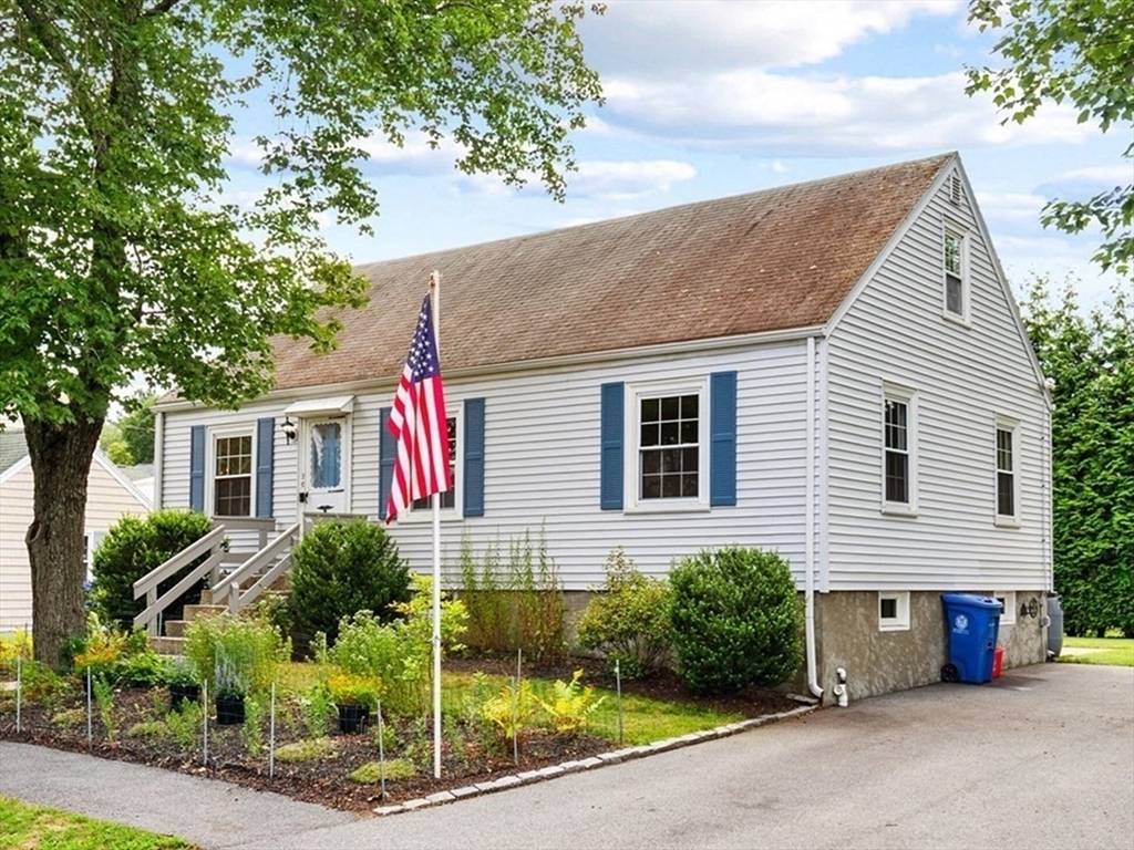Wakefield, MA 01880,10 Wolcott St