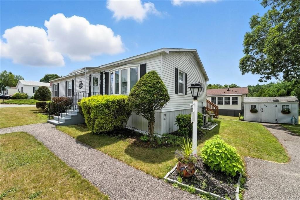 Plymouth, MA 02360,50 Pinehurst Drive