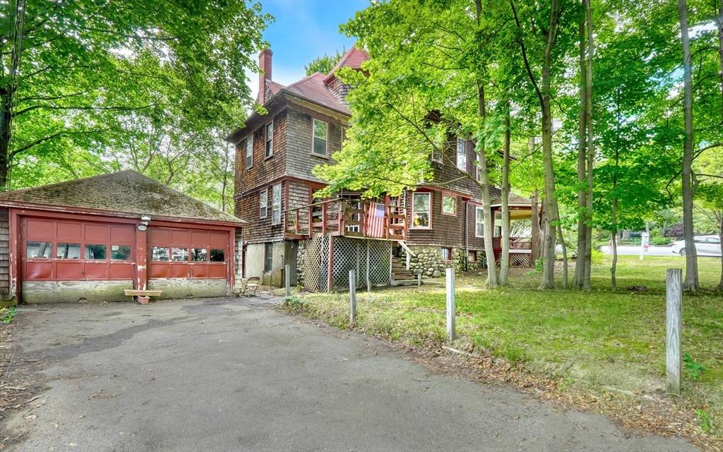 Wakefield, MA 01880,2 Park Ave