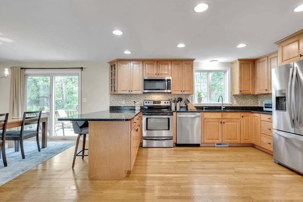 Wilmington, MA 01887,6 Sequoia Dr