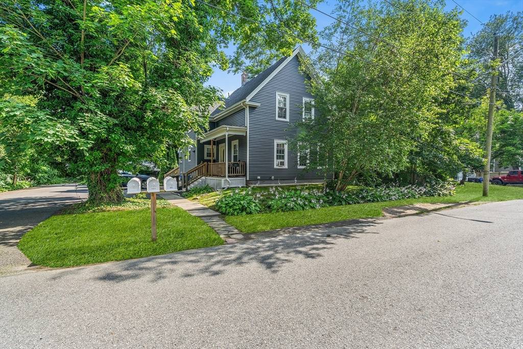 Whitman, MA 02382,30 Cherry St