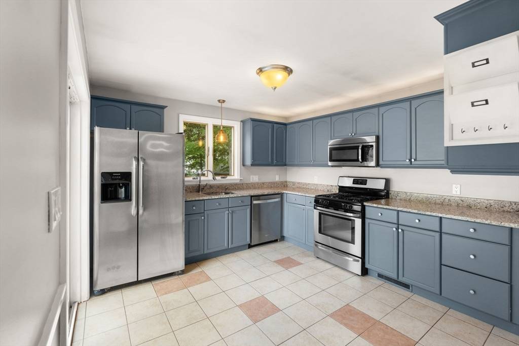 Reading, MA 01867,16 Elm Street
