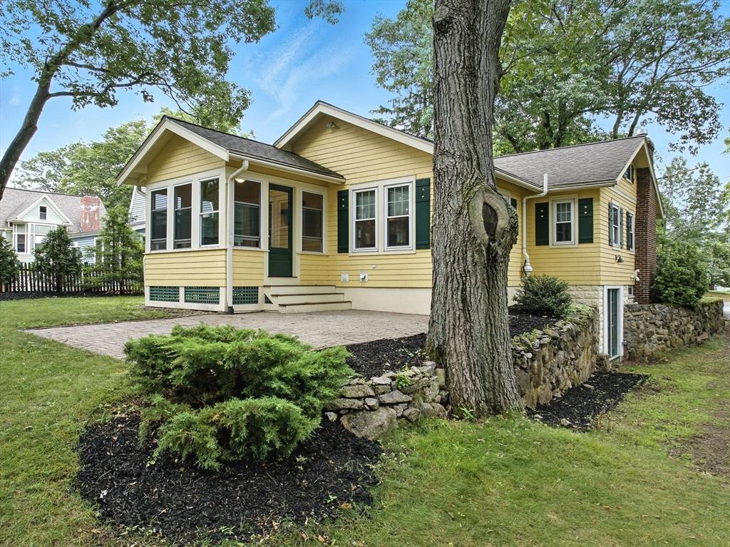 Reading, MA 01867,10 Thorndike St