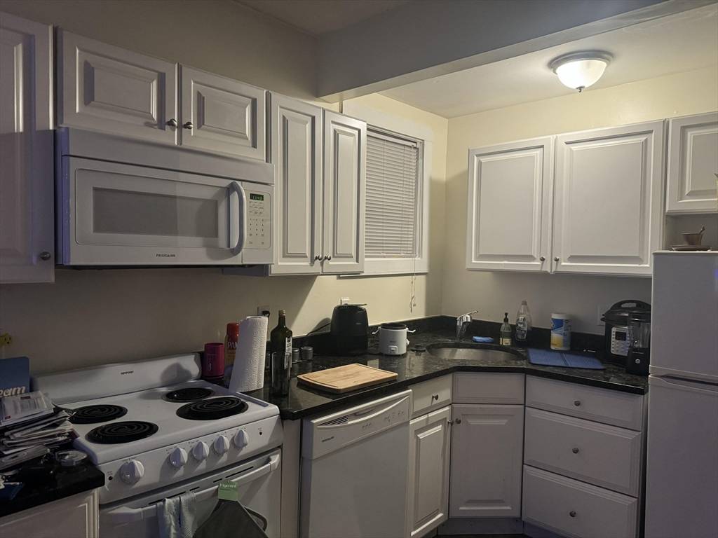 Cambridge, MA 02139,278 Harvard St #6