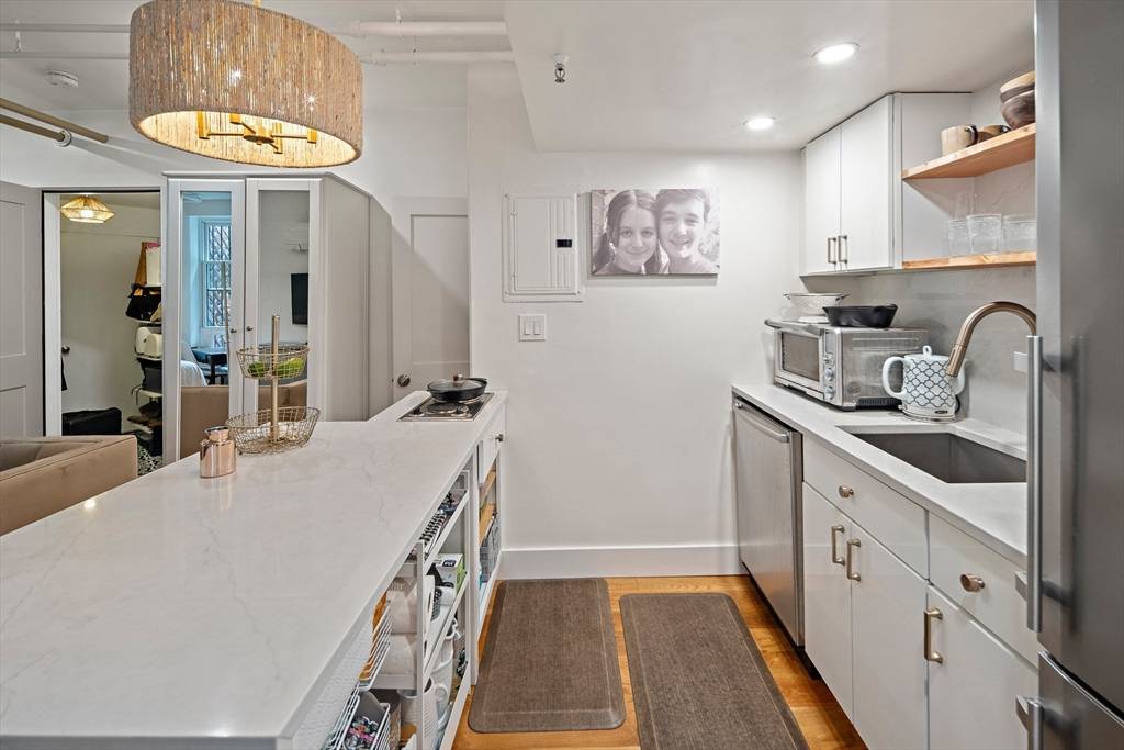 Boston, MA 02115,364 Marlborough St #B1