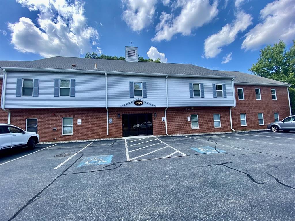 Braintree, MA 02184,1599 Washington St #2D