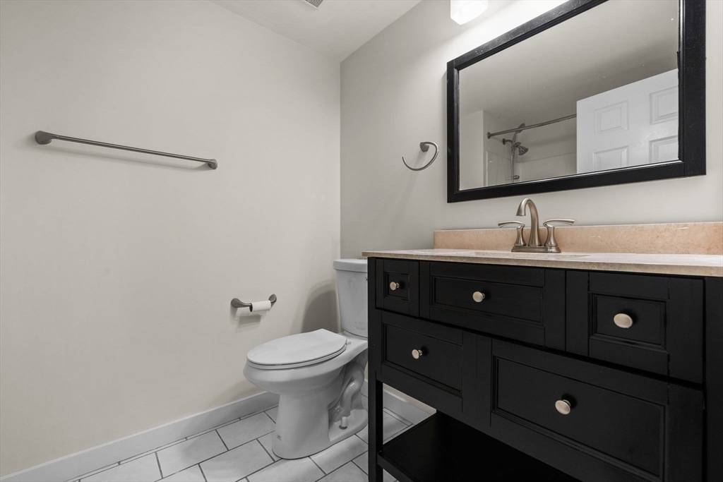 Lynn, MA 01902,10 Pleasant St #112