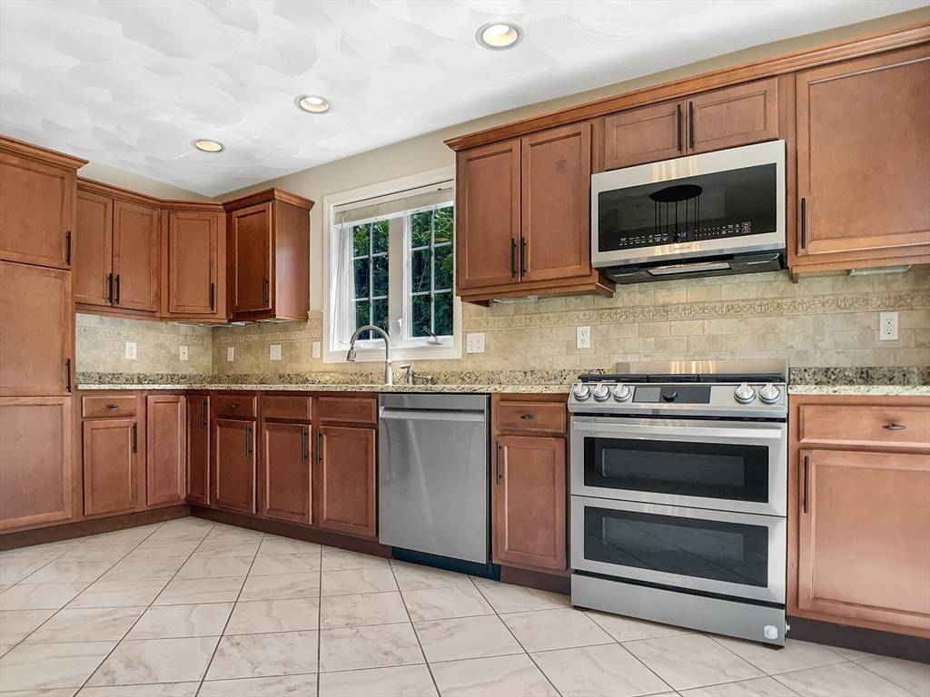 Tewksbury, MA 01876,51 Katie Way