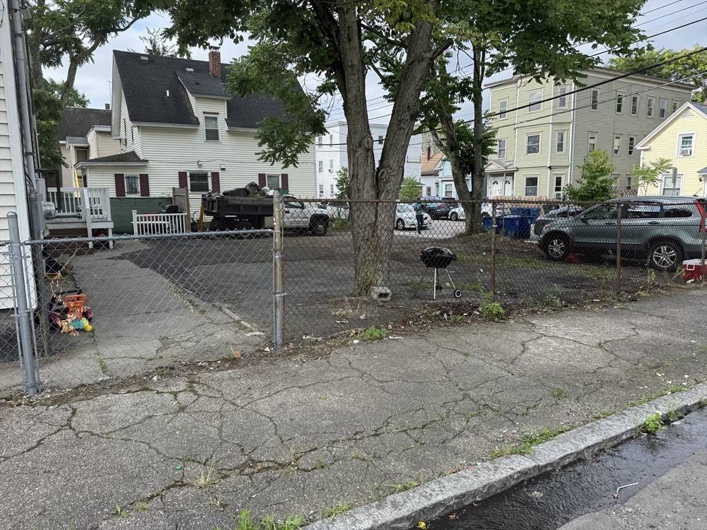 Lawrence, MA 01843,58 Crosby St