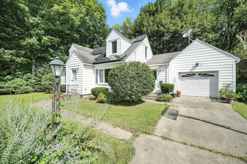 Easthampton, MA 01027,33 West St