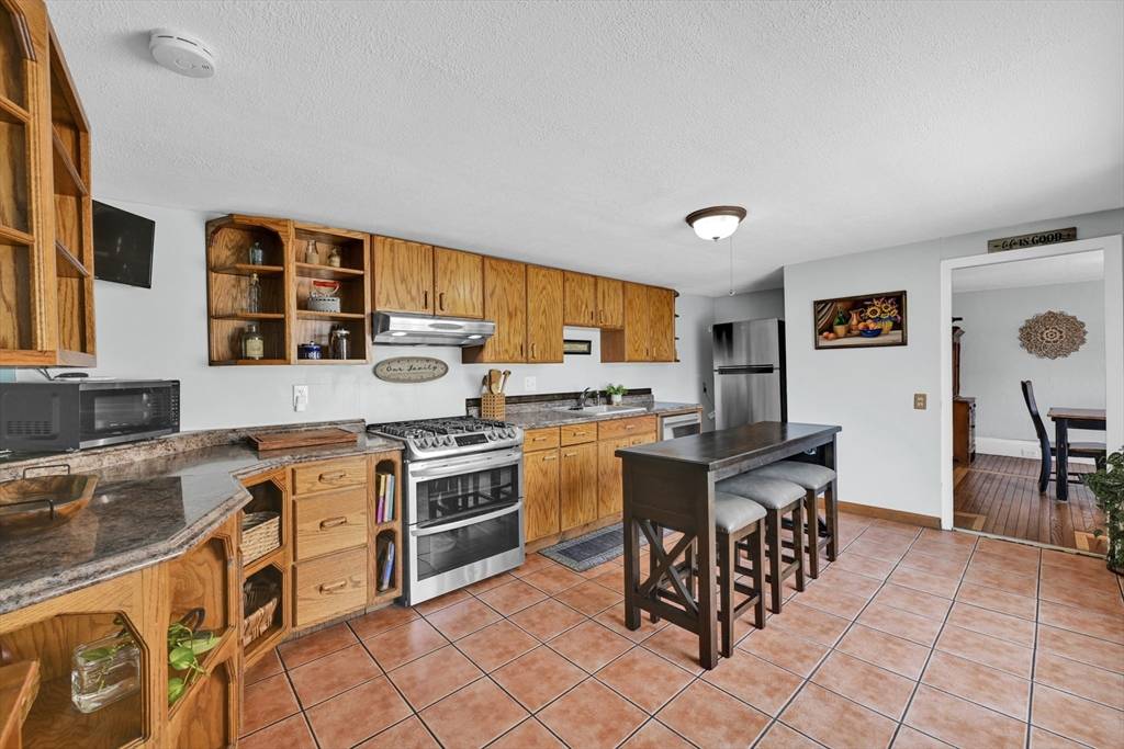 Waltham, MA 02453,31 Cross St