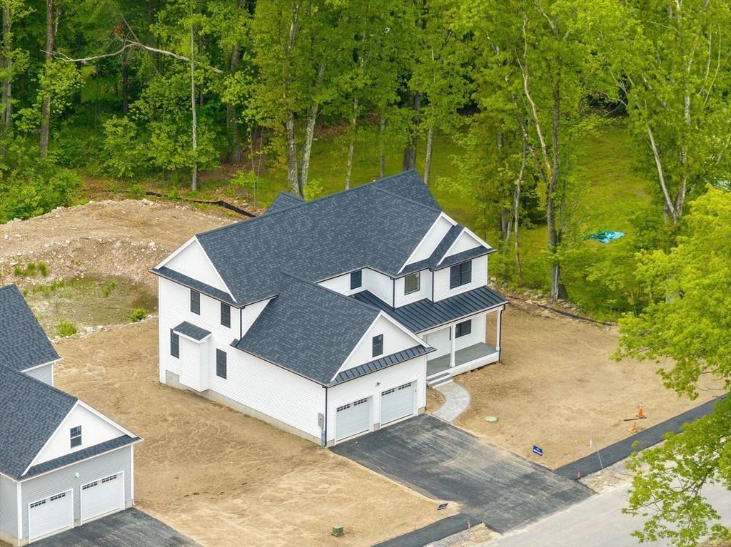 Holden, MA 01520,9 Holmes Drive