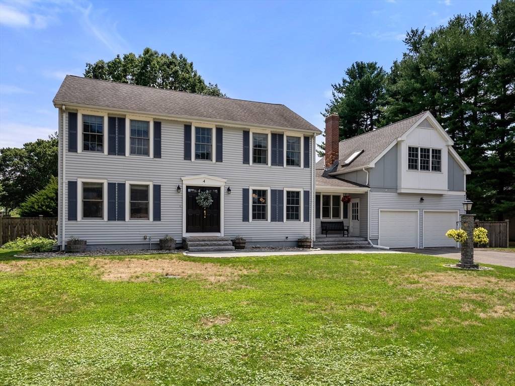 Southborough, MA 01772,4 Reservoir Drive