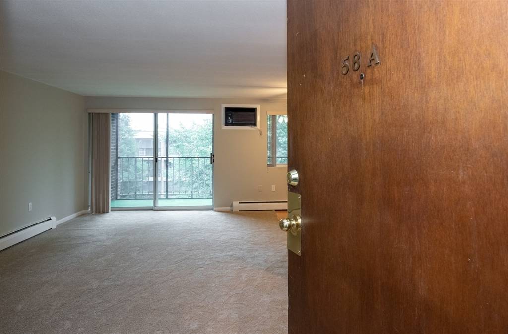 Stoneham, MA 02180,66 Main Street #58A