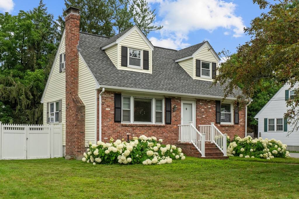 Framingham, MA 01701,10 Poplar Street