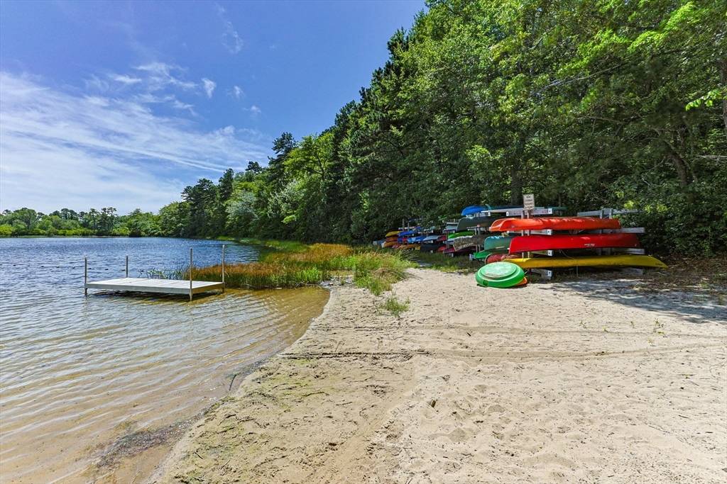 Brewster, MA 02631,221 Greenland Pond Rd