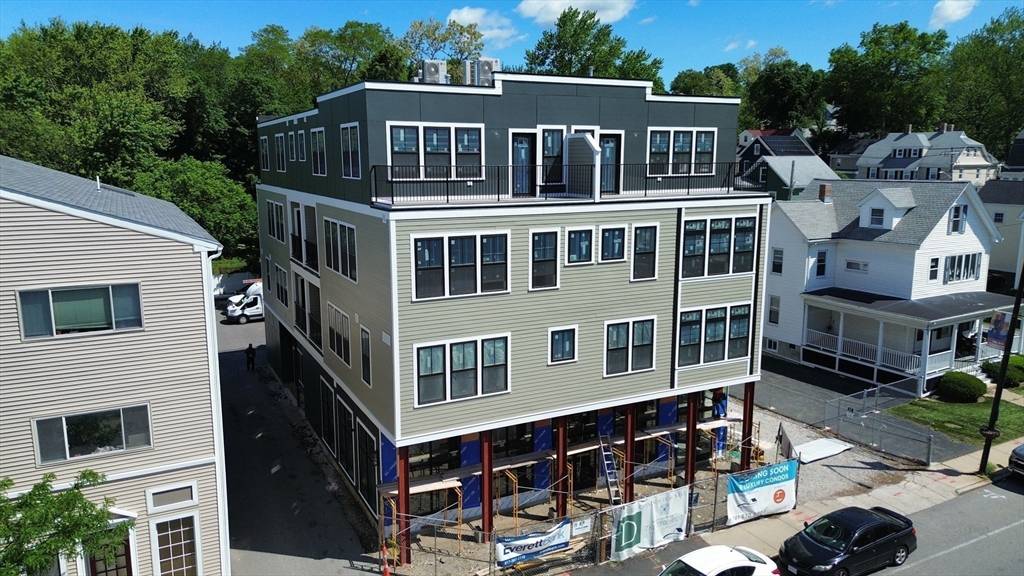 Medford, MA 02155,421 High St #205