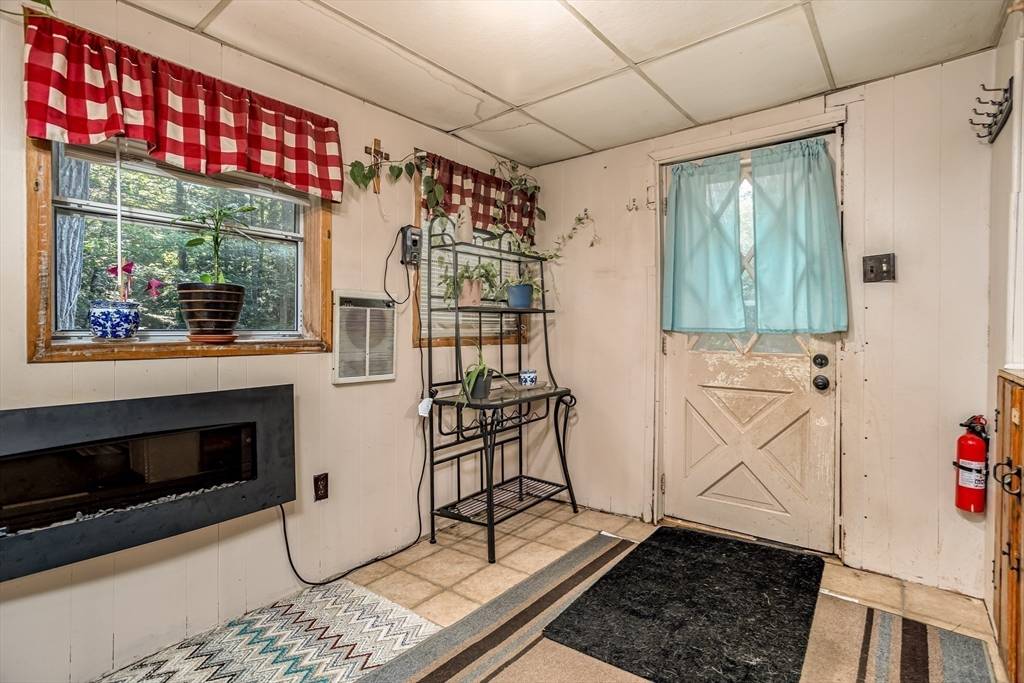 Royalston, MA 01368,128 N. Fitzwilliam Rd
