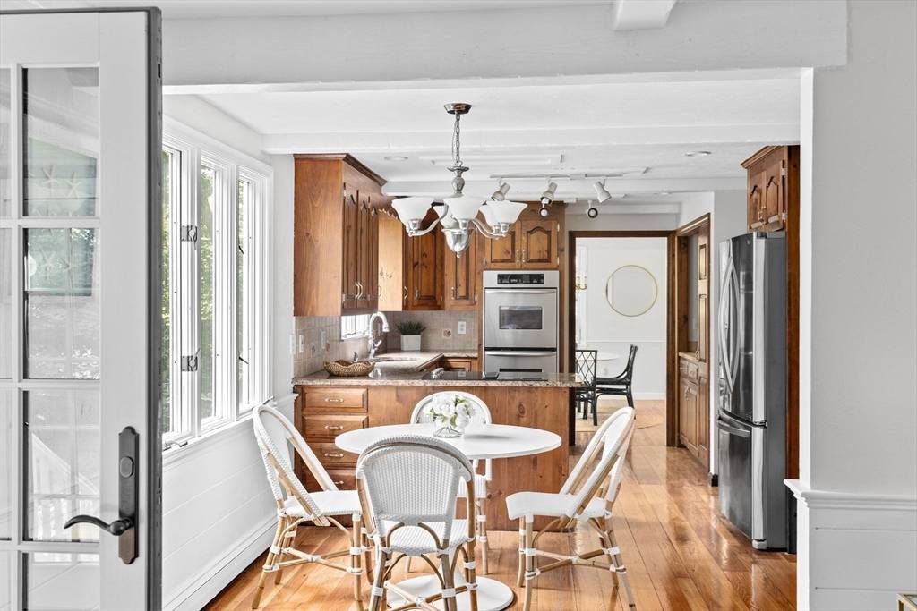 Hingham, MA 02043,16 Liberty Rd