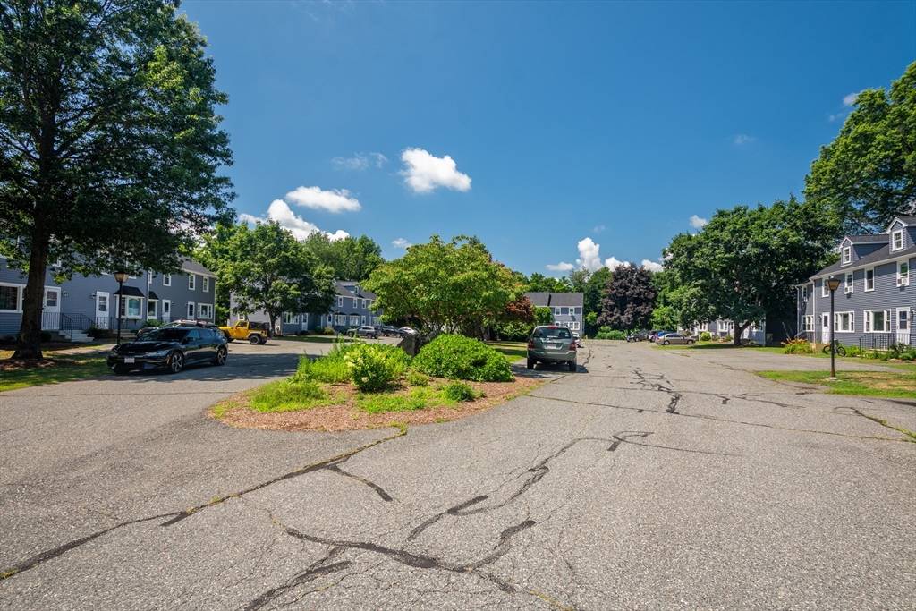 Millis, MA 02054,24 Cedar Sq #24