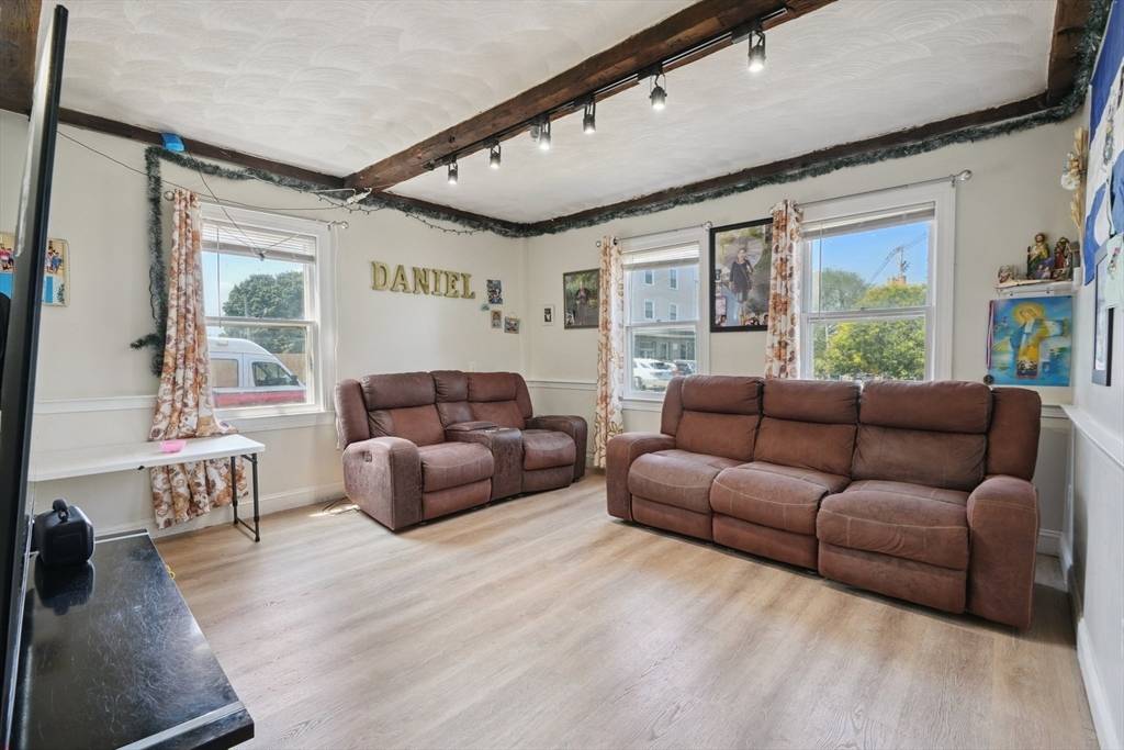 Revere, MA 02151,281 Beach St