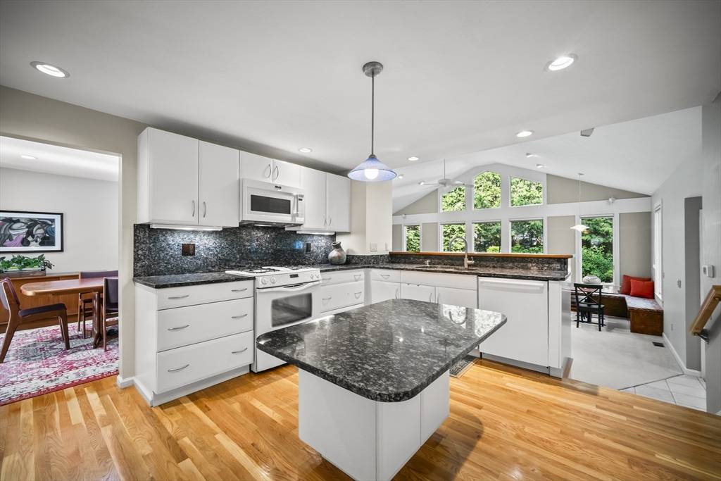 Sudbury, MA 01776,40 Millpond Road