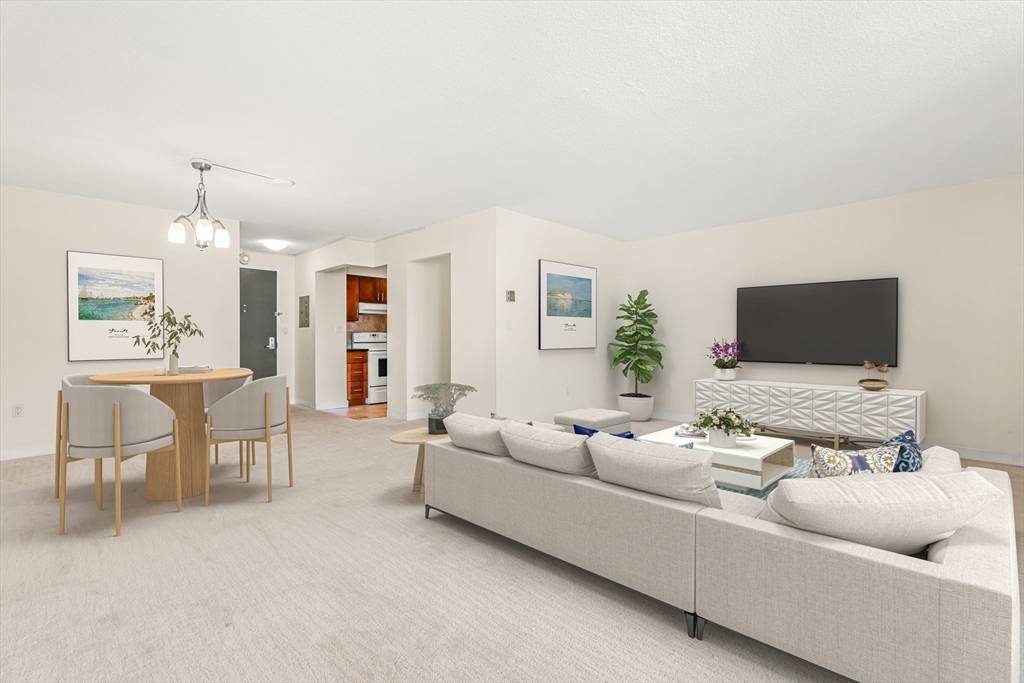 Brookline, MA 02446,50 Longwood Ave #611