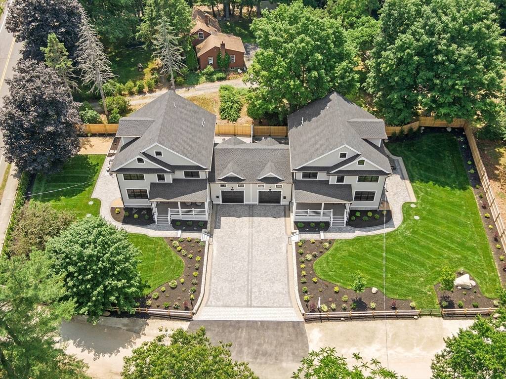 Concord, MA 01742,9 Blue Heron Way