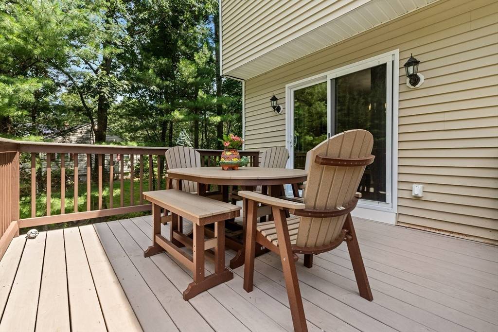 North Andover, MA 01845,793 Forest St