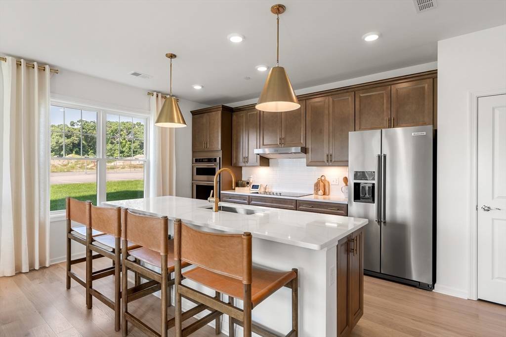 Westborough, MA 01581,2 Codman Way #312