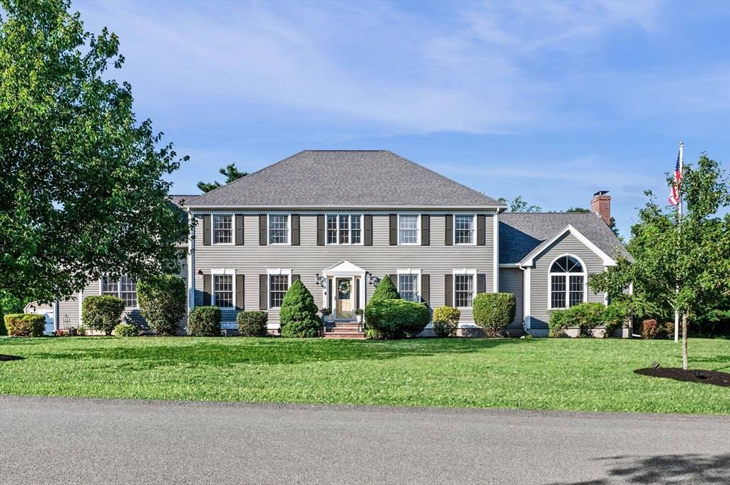 Danvers, MA 01923,17 Lakeview Drive