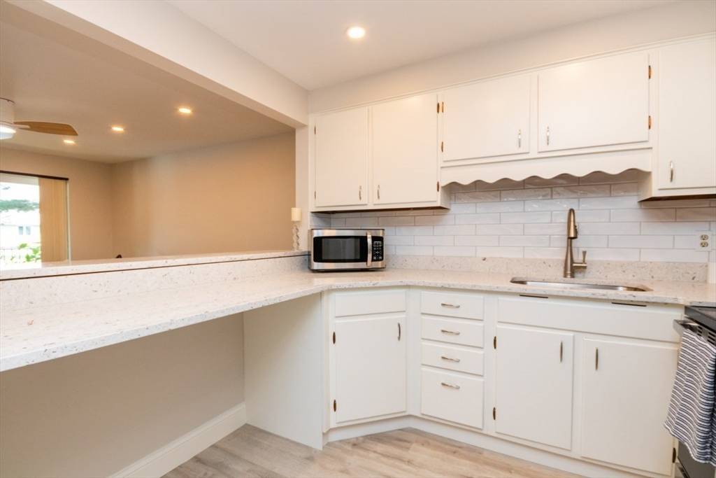 Quincy, MA 02170,45 Oval Rd #24