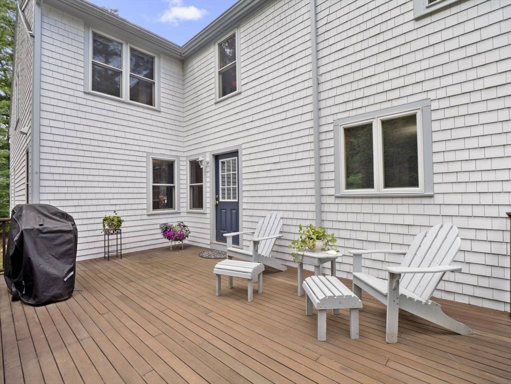 Duxbury, MA 02332,131 East St