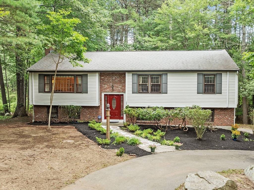 Acton, MA 01720,103 Hayward Rd