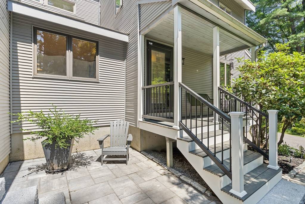 Holliston, MA 01746,535 Prentice St