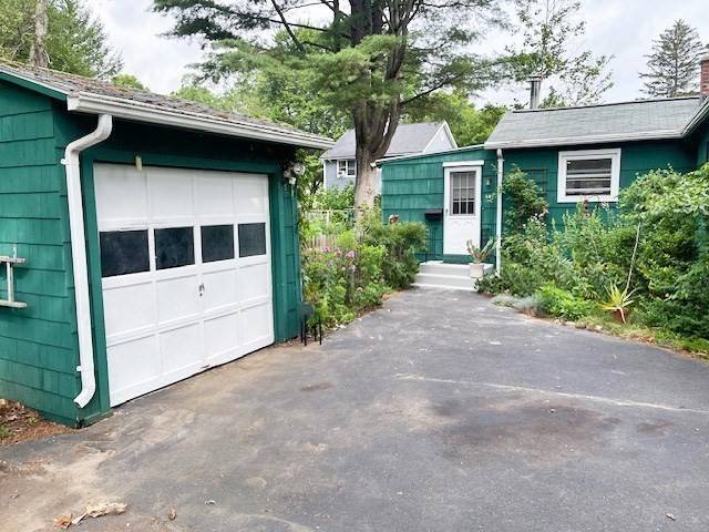 South Hadley, NY 10175,64 Hadley