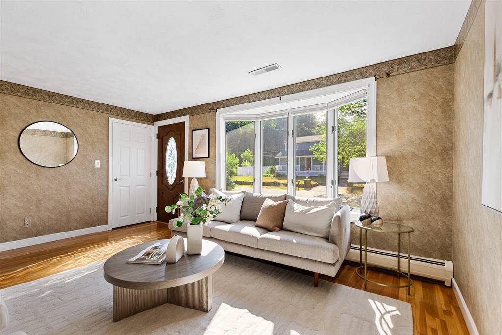 Tewksbury, MA 01876,22 Carleton Rd