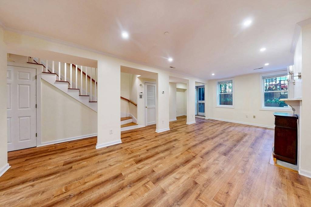 Boston, MA 02118,460 Massachusetts Avenue #B