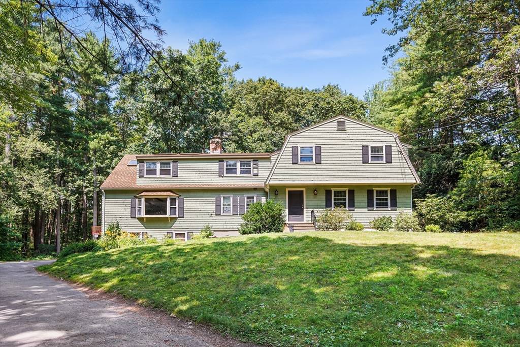 Chelmsford, MA 01824,30 Regina Dr