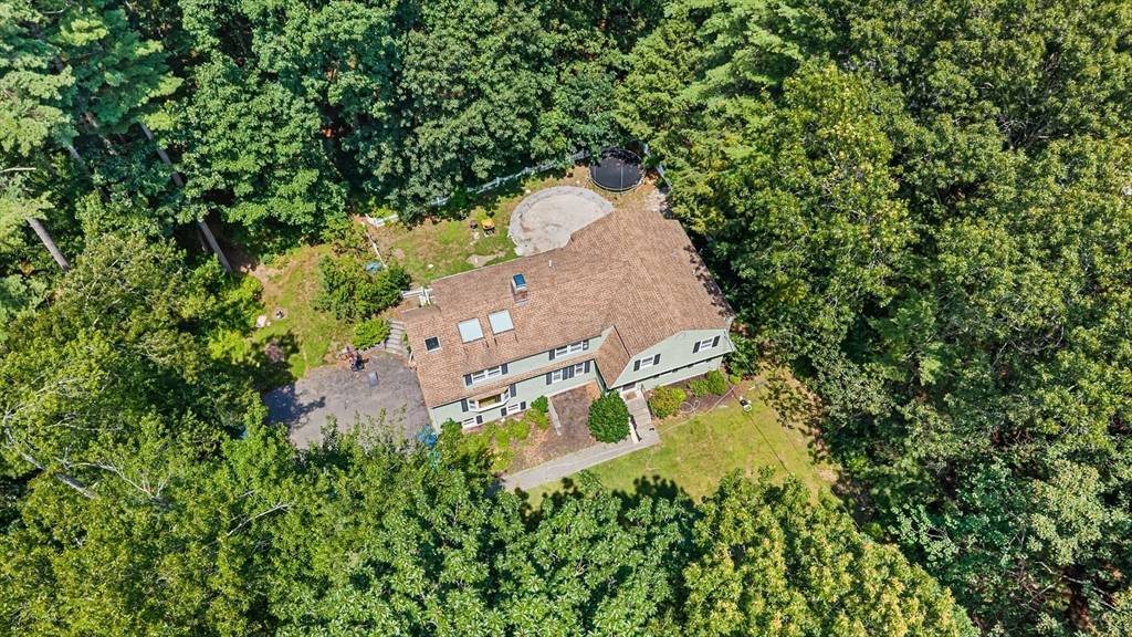 Chelmsford, MA 01824,30 Regina Dr
