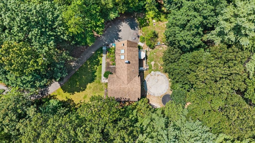 Chelmsford, MA 01824,30 Regina Dr