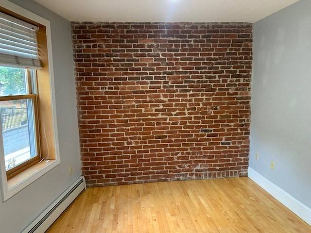Boston, MA 02113,46 Hull Street #2